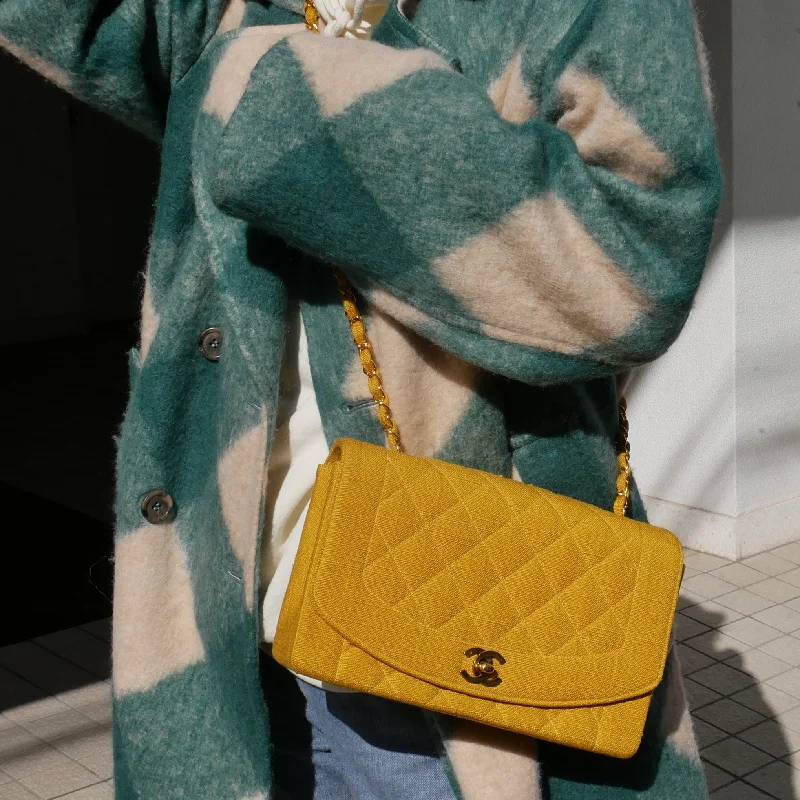 CHANEL 1991-1994 Yellow Linen Diana Medium