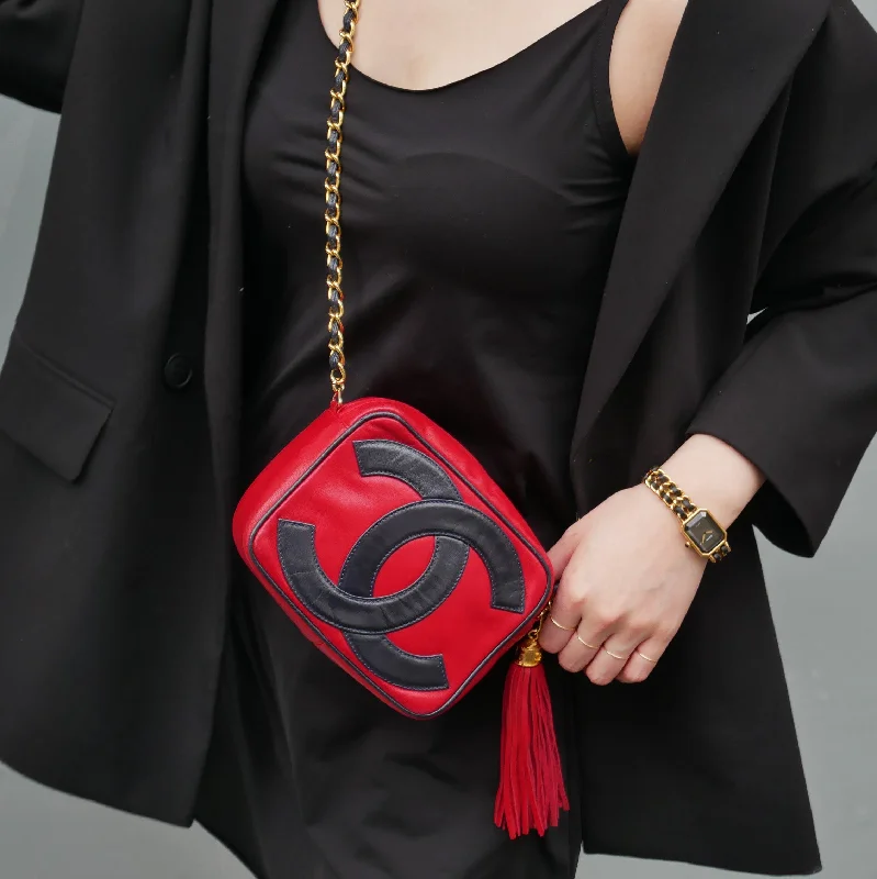 CHANEL 1986-1988 Red Navy Lambskin Camera Bag